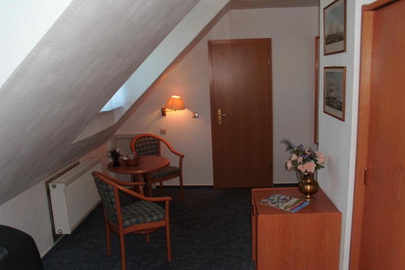 Zum Hanseaten Borkum Rum bild